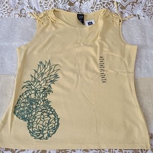 GAP Juniors/Girls Pineapple Tee - XXL 14-16